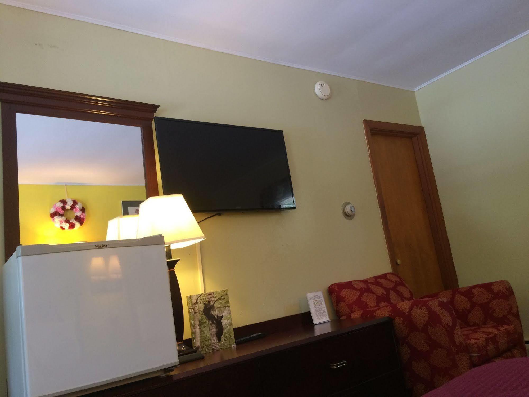 Perry's And Motel